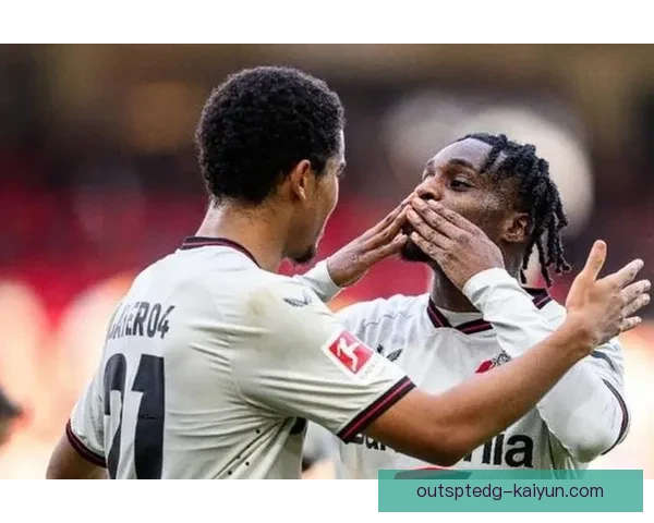 奥布拉克惊险单掌扑救再现神勇，助球队稳步提升竞争力